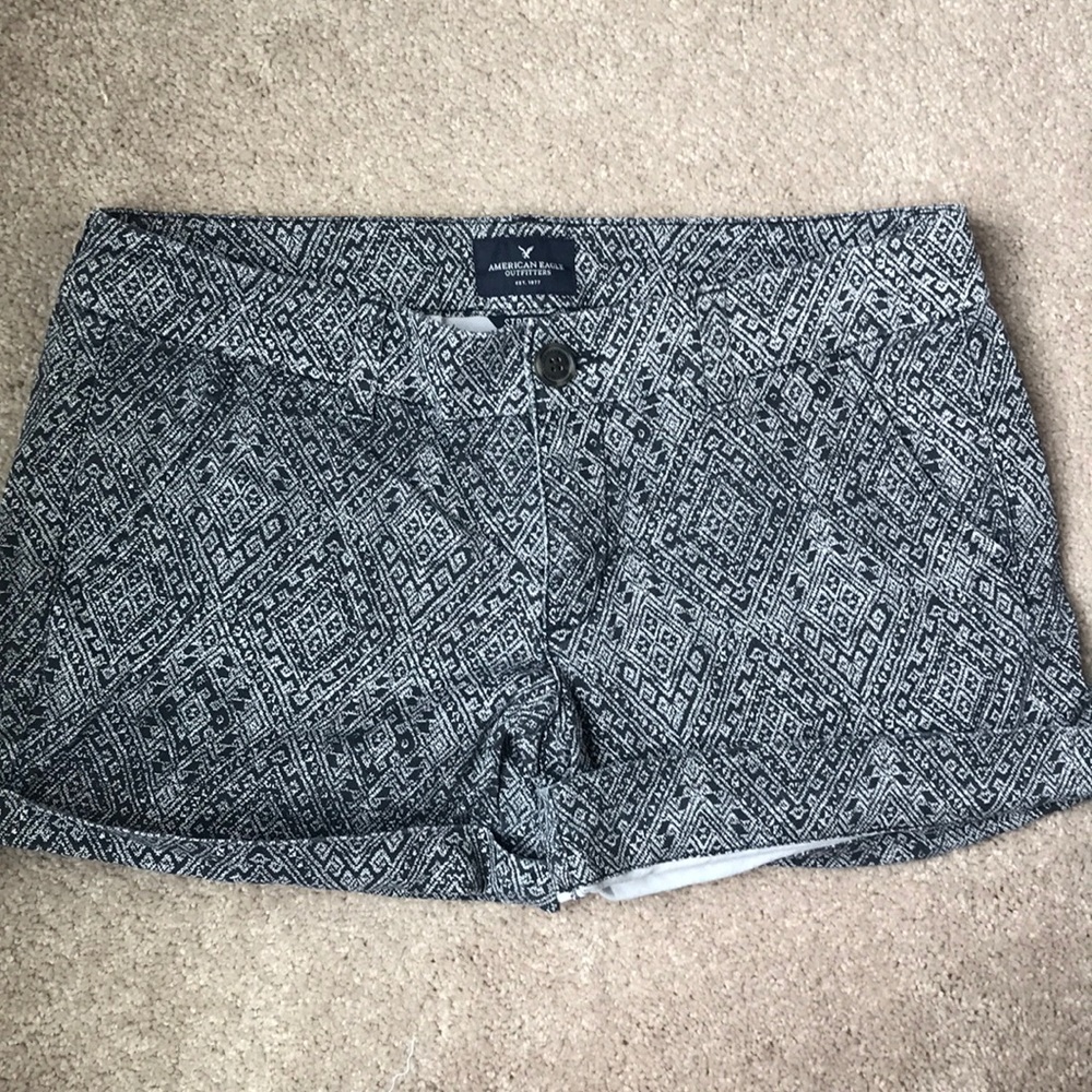 American Eagle Black and White Patterned Shorts